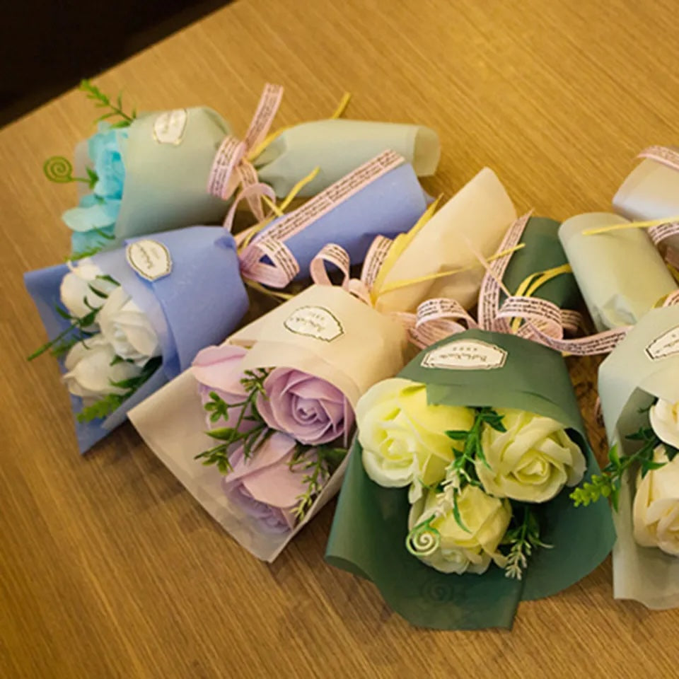Artificial Flowers : 3 Roses Mini Bouquet
