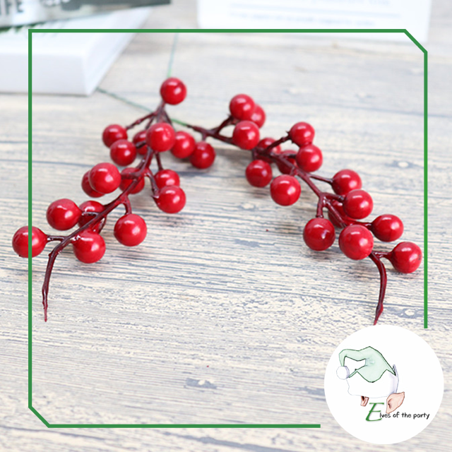 Artificial Berry : 26cm Red Christmas Holly Berry Stems